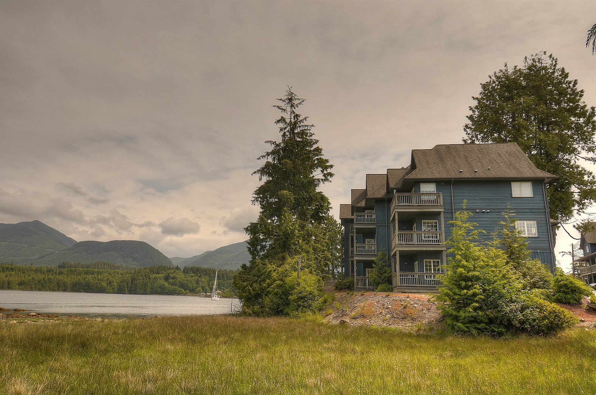 Waters Edge Shoreside Suites Ucluelet Εξωτερικό φωτογραφία