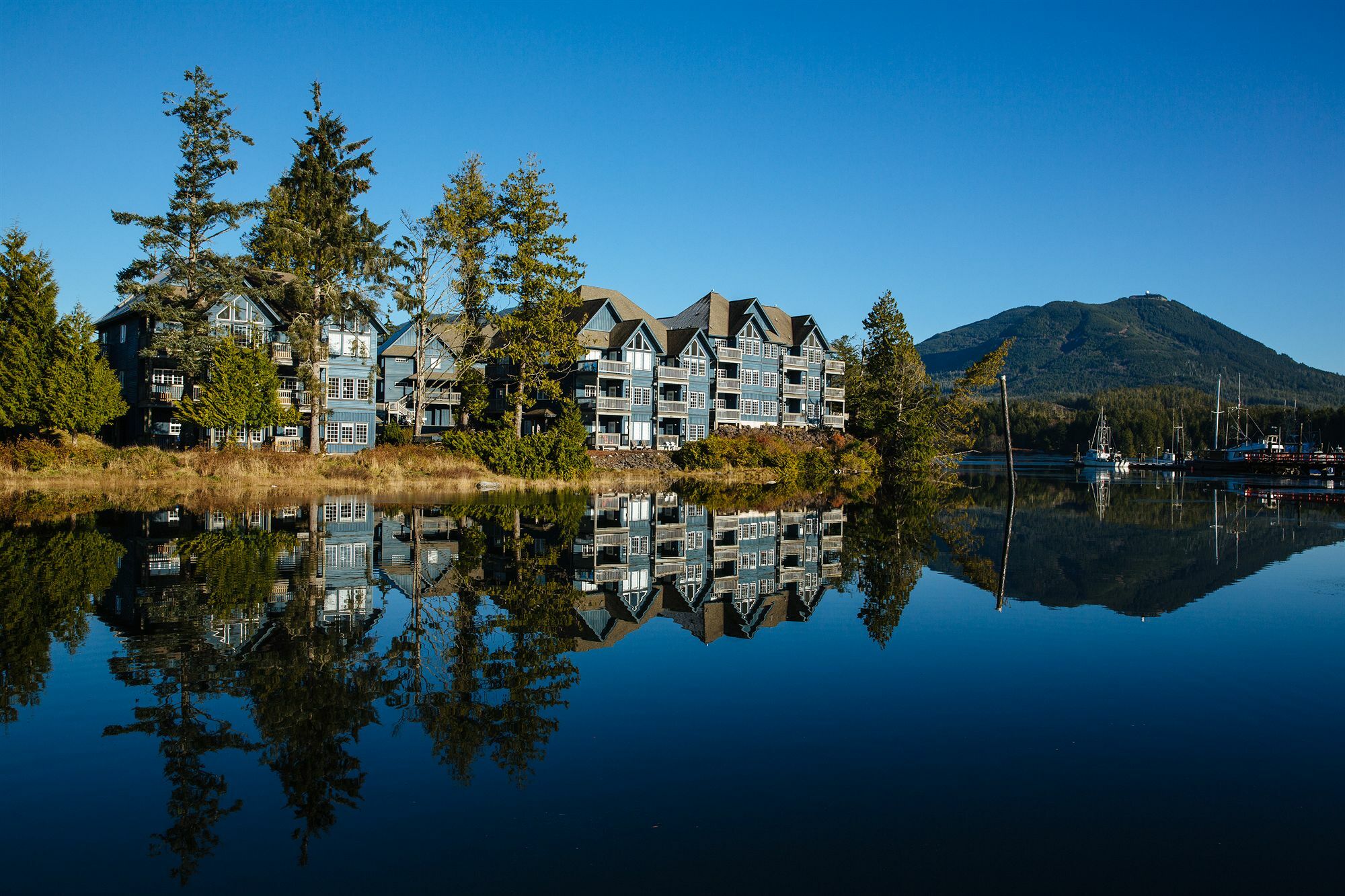 Waters Edge Shoreside Suites Ucluelet Εξωτερικό φωτογραφία