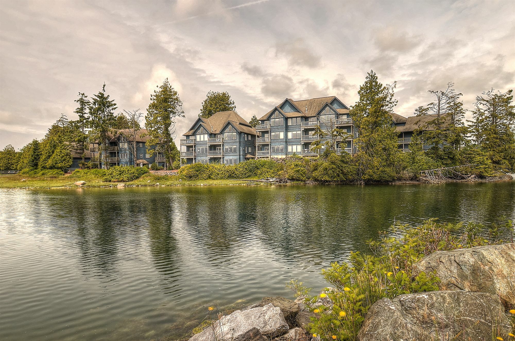 Waters Edge Shoreside Suites Ucluelet Εξωτερικό φωτογραφία